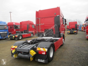 Cabeza tractora DAF