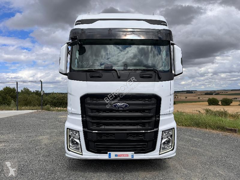 Traktor Ford
