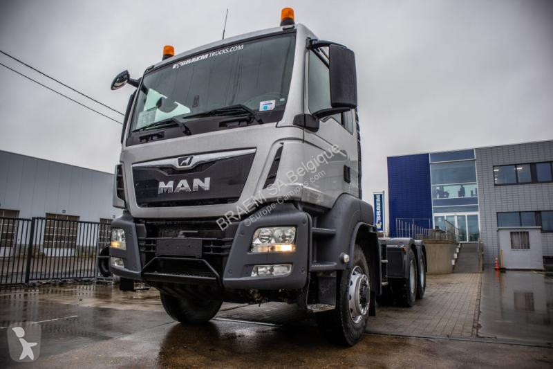 Traktor MAN 26.470 6X6H +HYDR