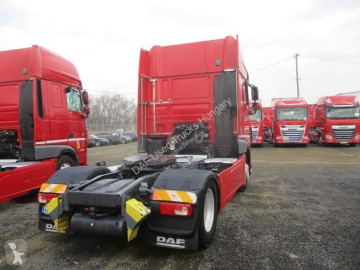 Cabeza tractora DAF