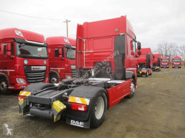 Cabeza tractora DAF