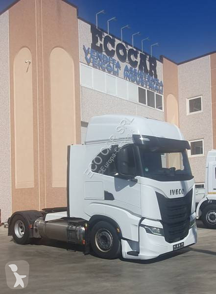 Traktor Iveco