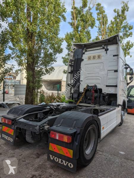 Cabeza tractora Volvo
