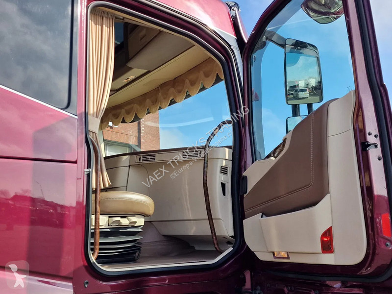 Tahač Volvo 13540 Lowroof 6x2 - Show truck -...