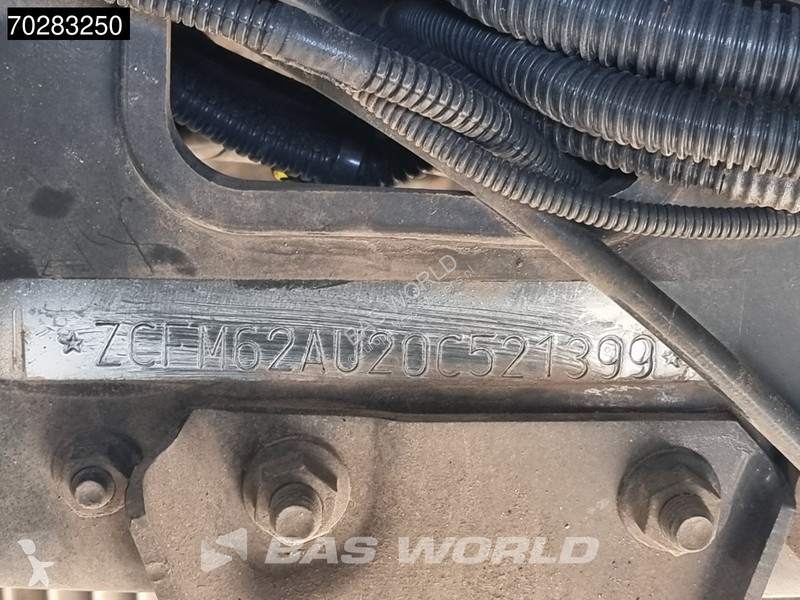 Tractor Iveco S-Way 490 4X2 DAMAGED! chassis...