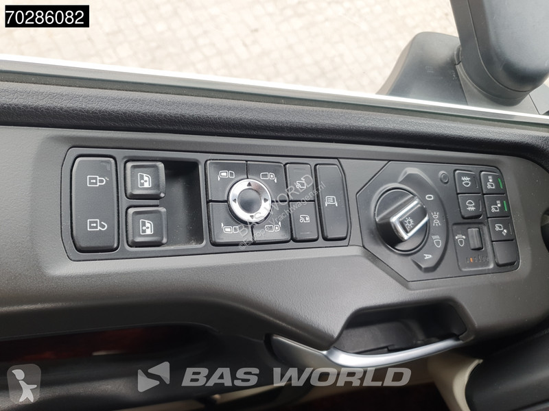 Tahač Scania S650 S 6X2 Special Interior!...