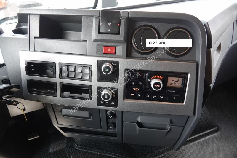 Tahač Renault T 480