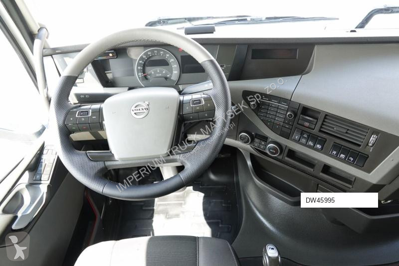 Tahač Volvo FH 500 / NISKA KABINA / HYDRAULIKA...