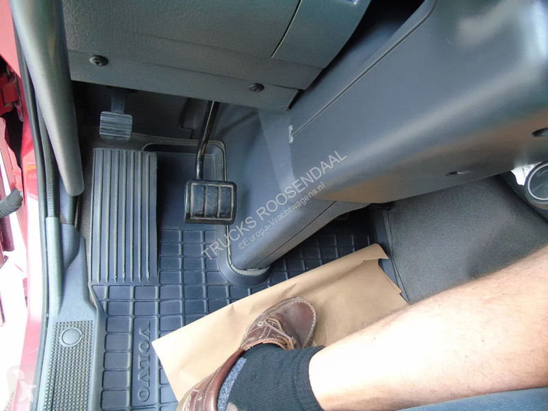 Trekker Volvo FH  + XL CAB + EURO 5 + manual +...