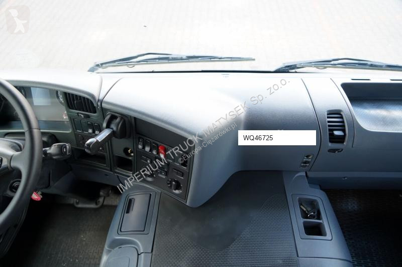 Tracteur Scania P 360 / DZIENNA KABINA
