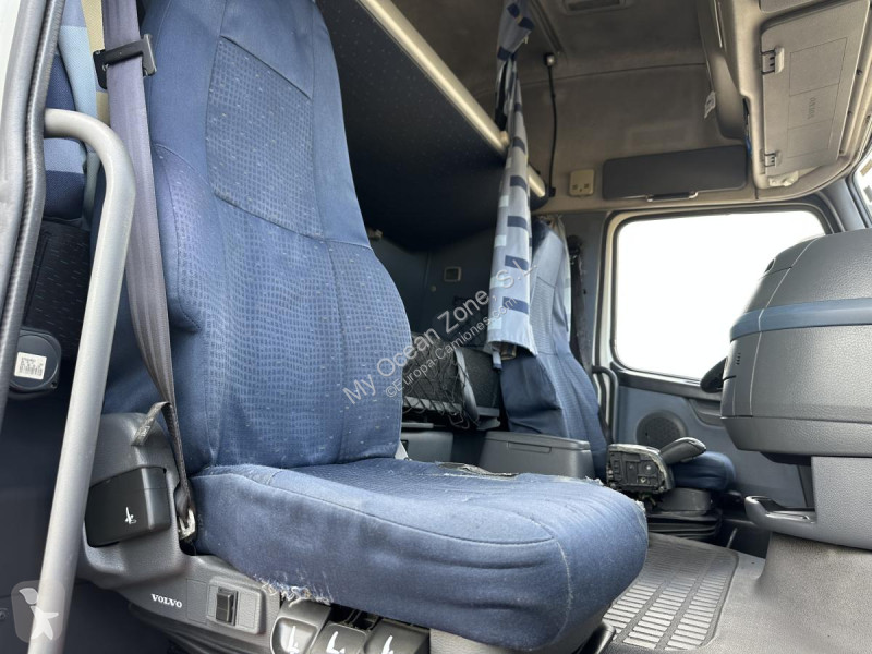 Tracteur Volvo 440