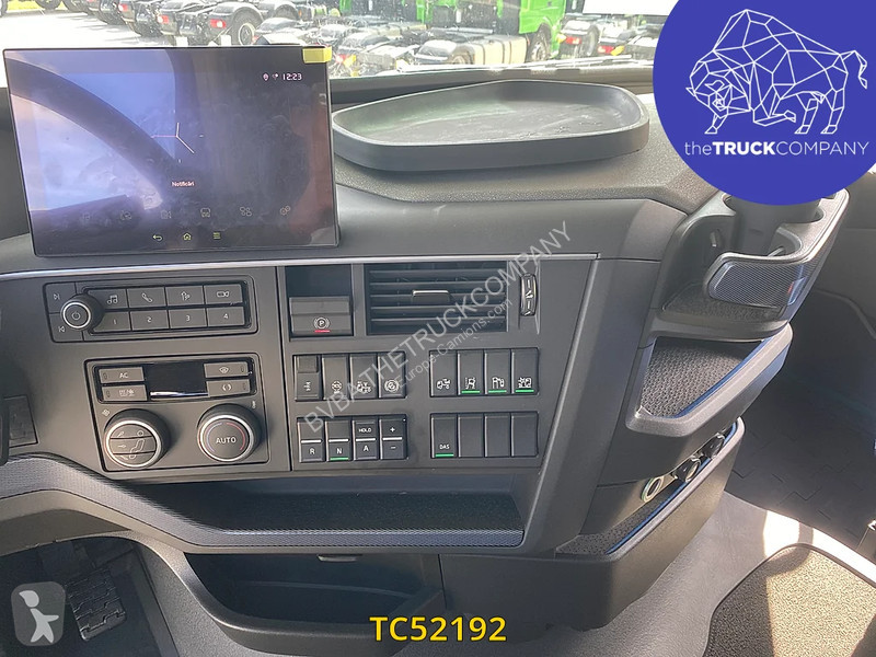 Traktor Volvo 500