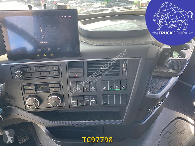 Traktor Volvo 500