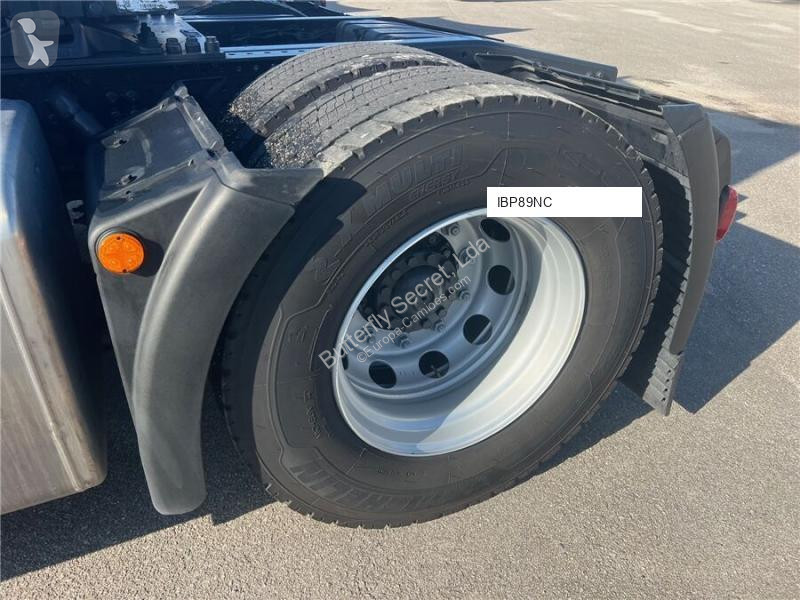 جرار Iveco S-WAY 500