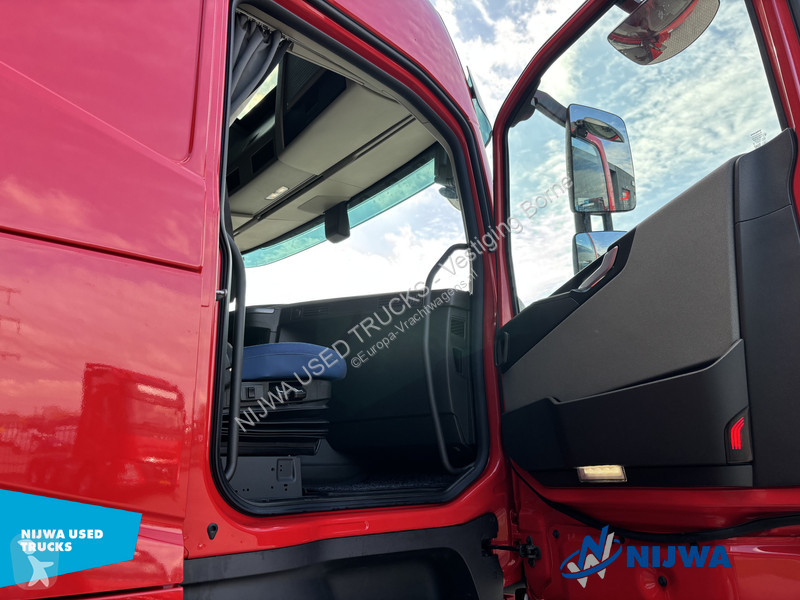 جرار Volvo 460 Aero 6x2/4 I-Save + I-Park