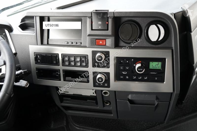 Влекач Renault T 520 / TEAM ALPINE 60/99