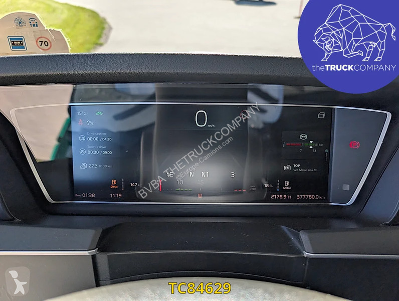 جرار Volvo 500