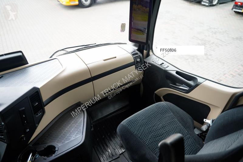 Влекач Mercedes ACTROS 1845