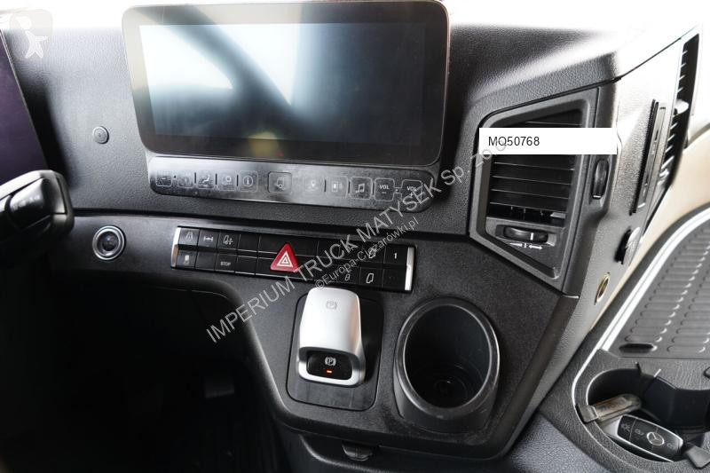 جرار Mercedes 1845