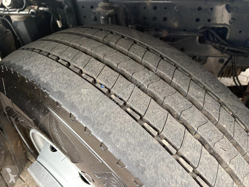 Iveco 420 + HYDRAULIC + EURO 6 + MOT 15-10-2026...