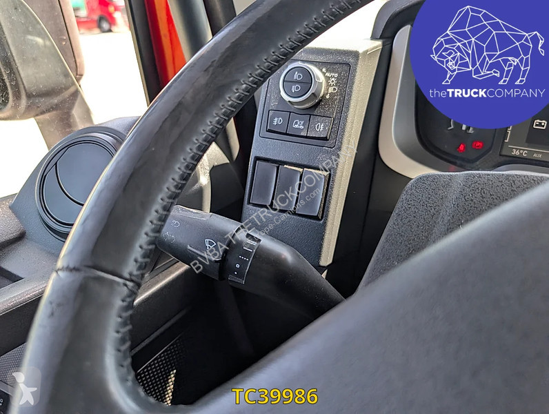جرار Renault T 480