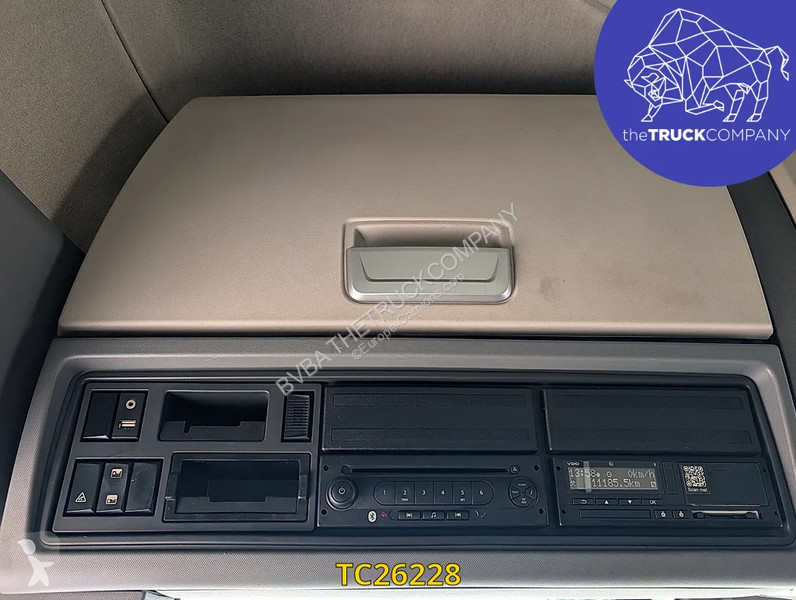 جرار Renault T 480