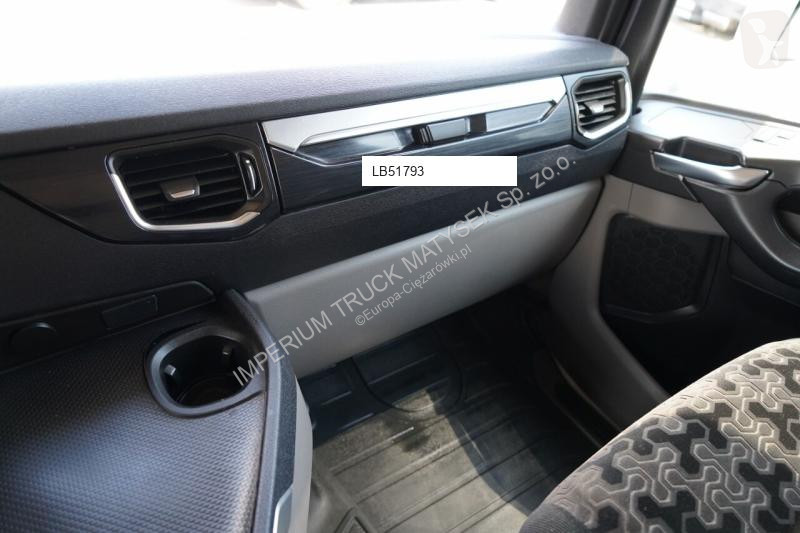 جرار Scania S 450