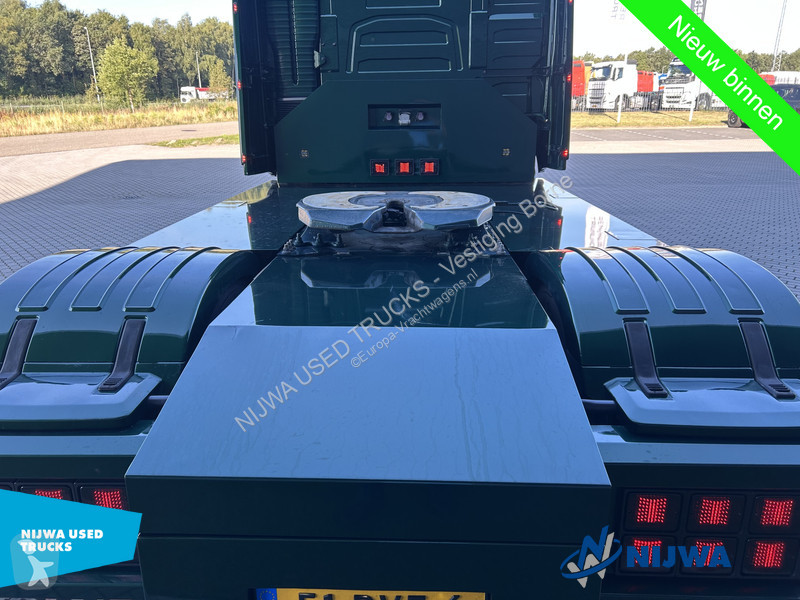 جرار Volvo 500 TC 4x2 Showtruck + I-Park