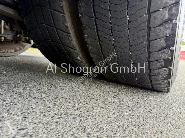 جرار Renault T460...