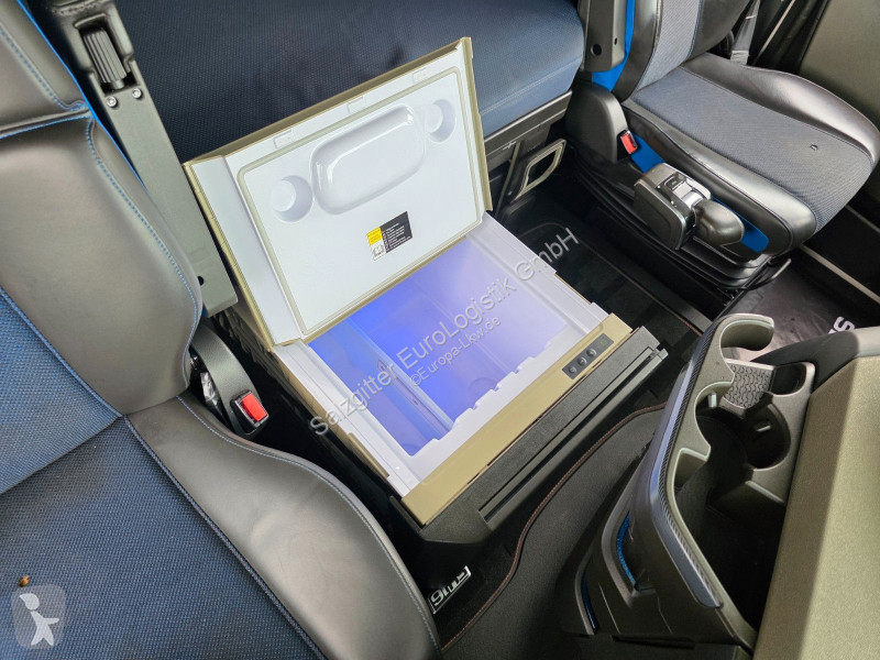 جرار Volvo 500 | 6E | Teilledersitze |...