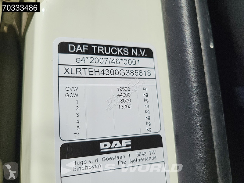 جرار DAF XF  4X2 SC 2x Tanks ACC