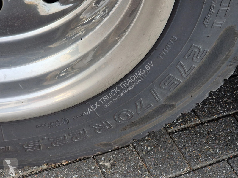 Trekker Volvo 13540 Globetrotter XL 6x2 -...