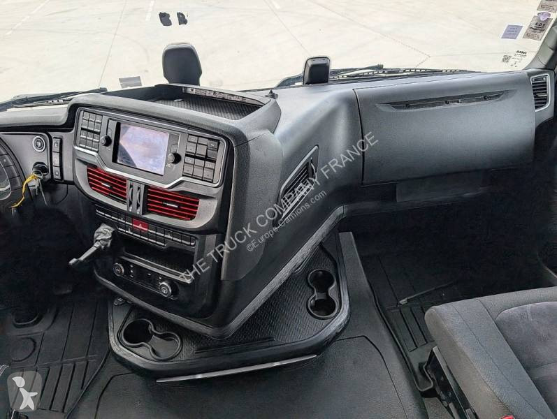 Cabeza tractora Iveco 460 GNL