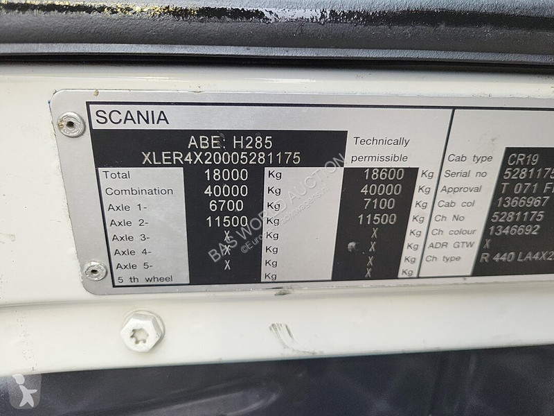 Tahač Scania 440