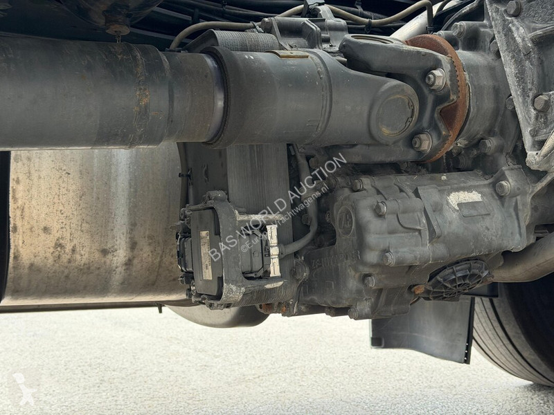 Nyergesvontató DAF 480
