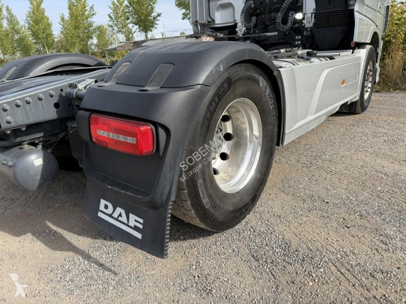 Tracteur DAF 530