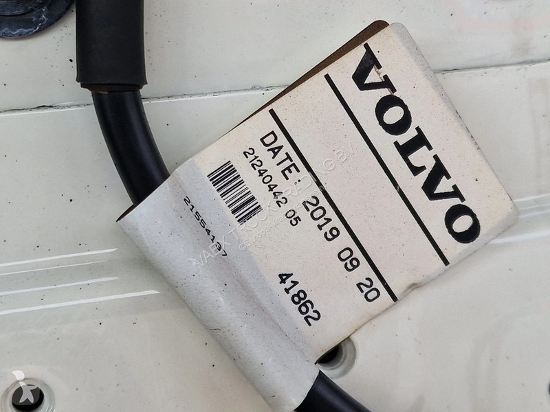 Cap tractor Volvo 13500 Globetrotter XL 6x2 -...