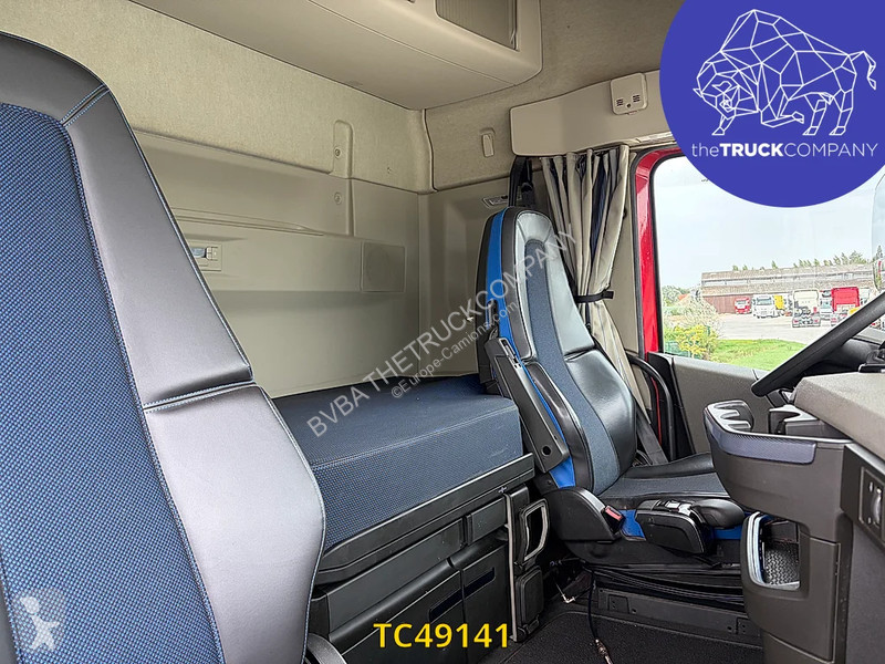 Тягач Volvo 500
