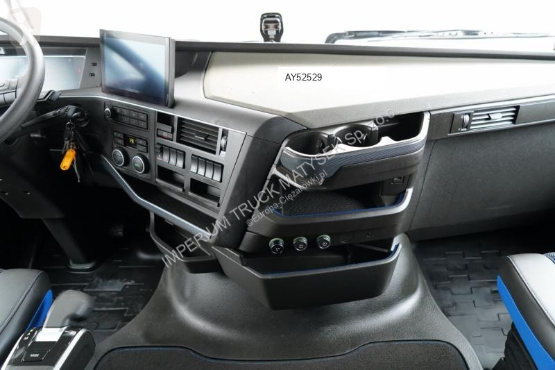 Тягач Volvo FH 500