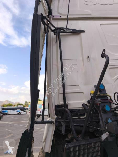 جرار Scania 500