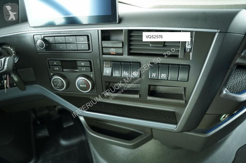 Влекач Volvo FH 500