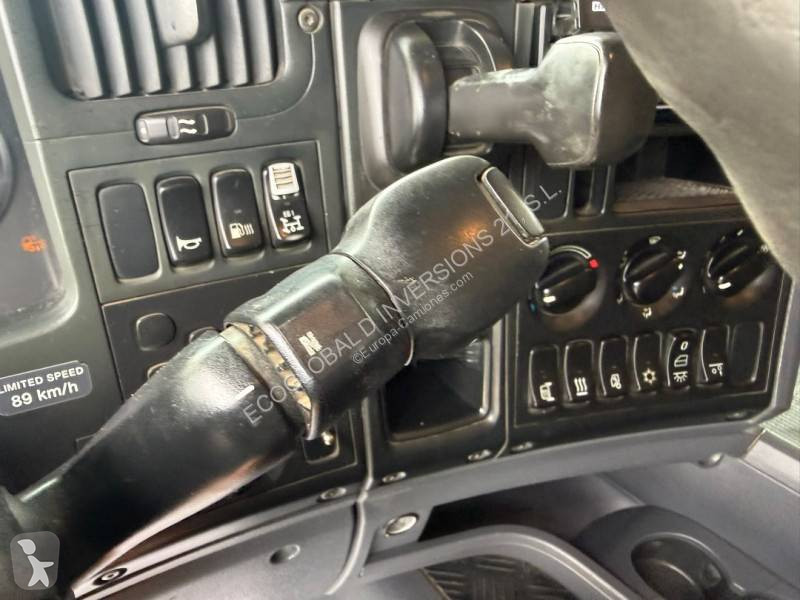 Scania 400 tractor unit