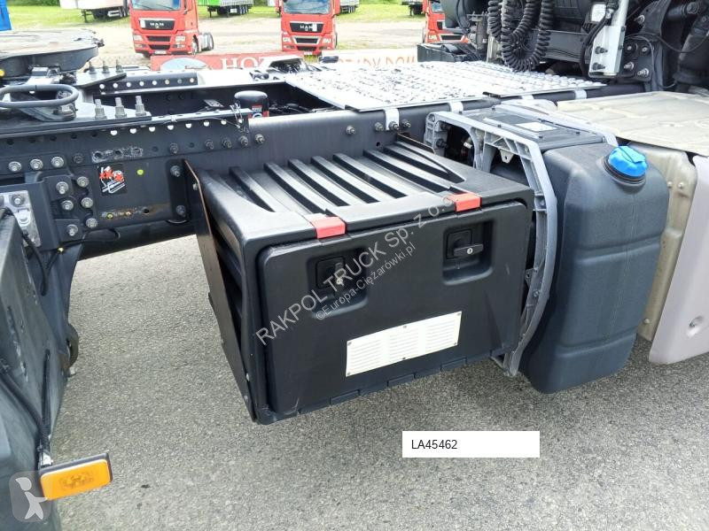 Traktor Renault Gama T460