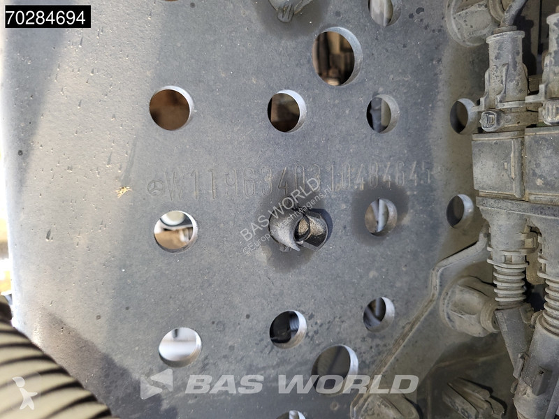 Traktor Mercedes 1945 4X2 GigaSpace 2x Tanks...