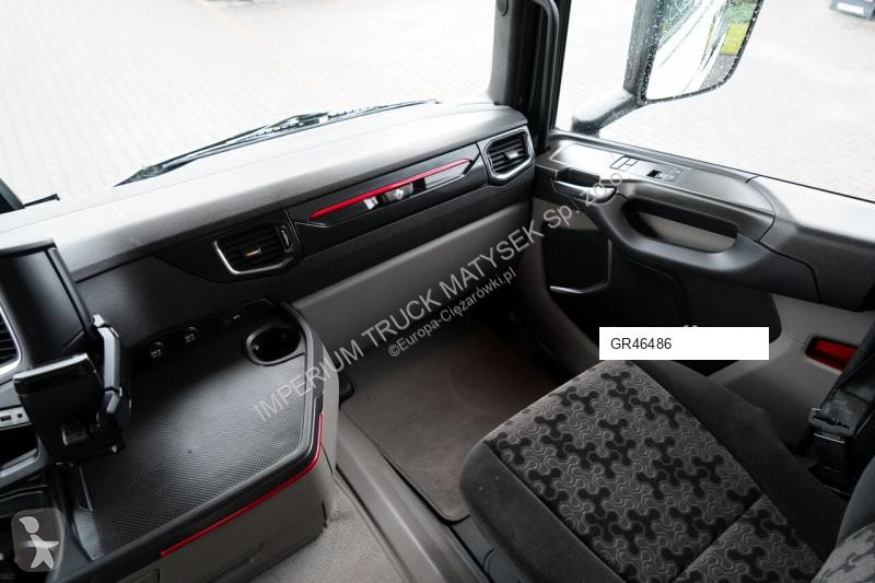 Traktor Scania R 520