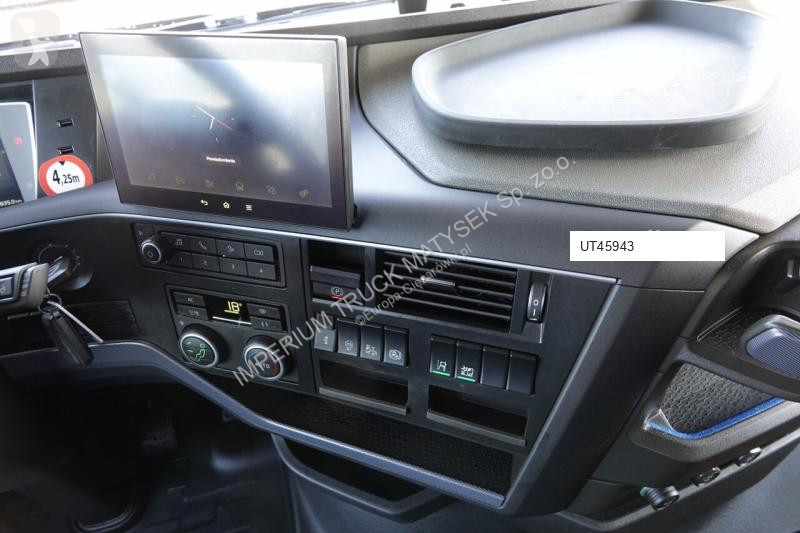 Tahač Volvo FH 500 / I-SAVE