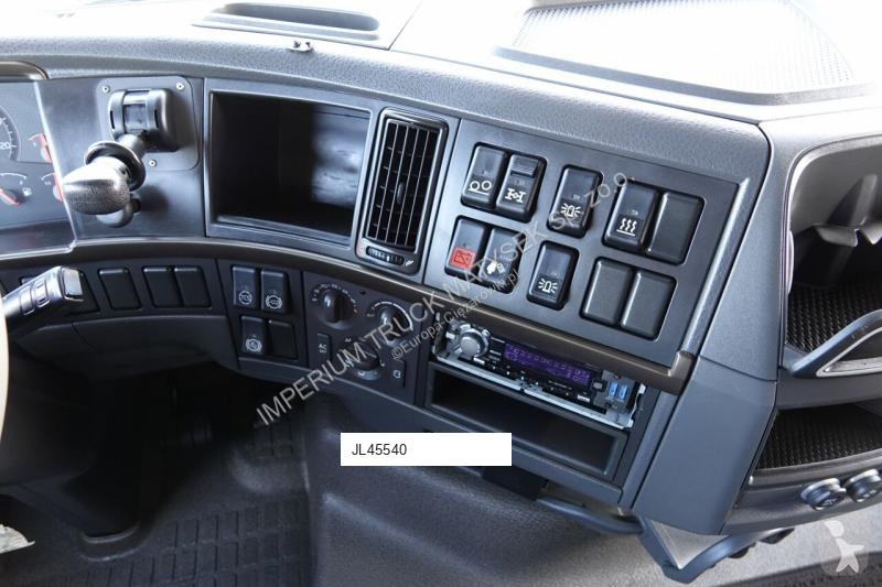 Traktor Volvo / 600 / DMC: 180.000 KG