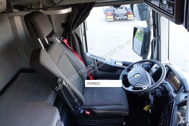Traktor Renault C 520