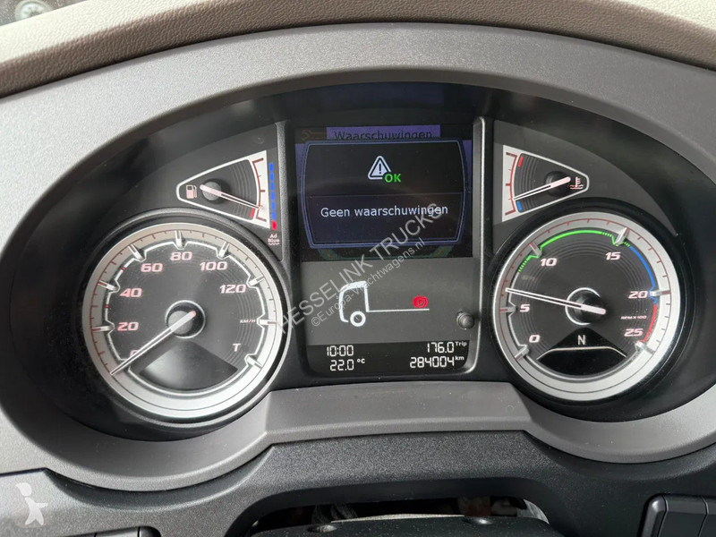 Trekker DAF 480 SSC Super Space 2x tank LED...