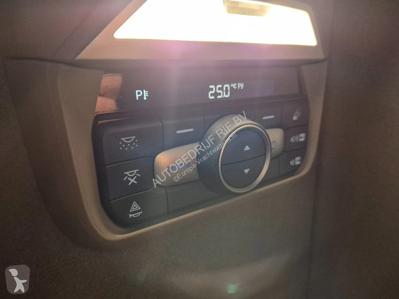 جرار DAF 530/ (1) 2022/ Retarder/ LED/ Park...